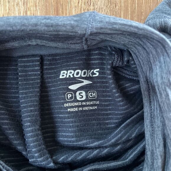 Brooks Grey Cowl Neck Running Sweatshirt Pullover Long Sleeve Women's Size Small - Picture 2 of 5